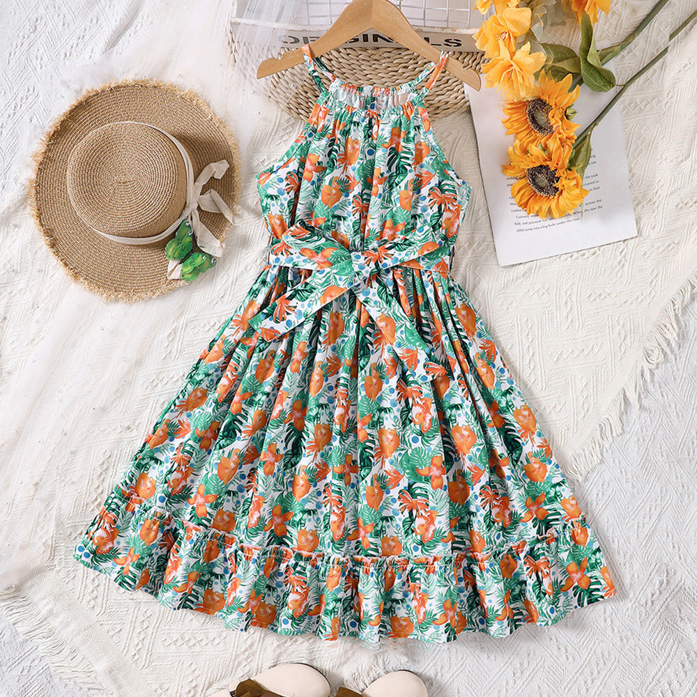 Vestido cuello alto verde con estampas de flores naranja y cinto