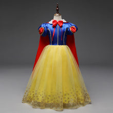 Carregar imagem no visualizador da galeria, Vestido largo de Blancanieves con capa separable
