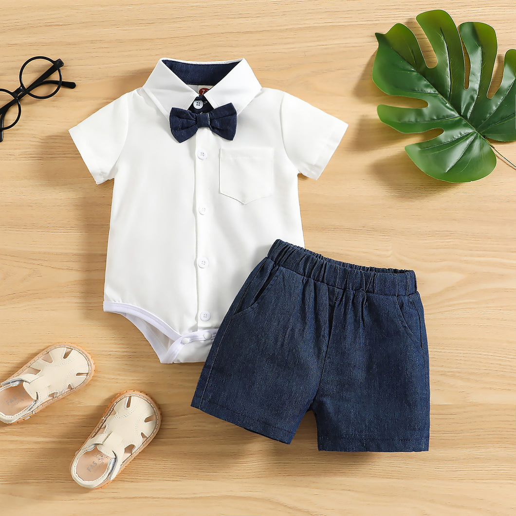 Body camisa blanca con moño y short tipo jeans