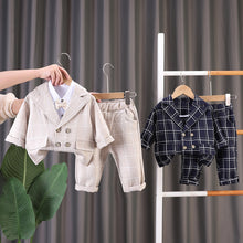 Cargar imagen en el visor de la galería, Camisa blanca con saco y pantalón a cuadros con moño
