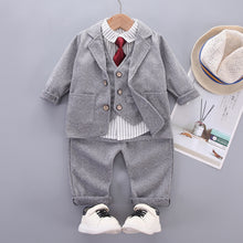 Carregar imagem no visualizador da galeria, Camisa a rayas con corbata, saco con chaleco y pantalón

