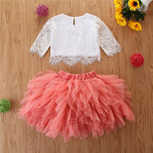 Carregar imagem no visualizador da galeria, Blusa blanca con encajes y pollera tutu irregular
