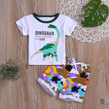 Carregar imagem no visualizador da galeria, Remera dino animal y short camuflado
