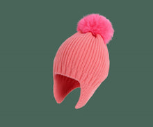 Cargar imagen en el visor de la galería, Gorra tapa orejas con pompon
