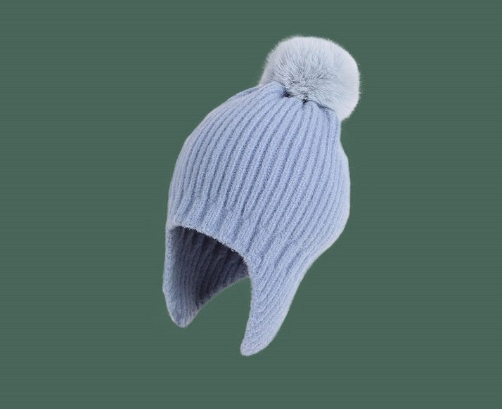 Gorra tapa orejas con pompon